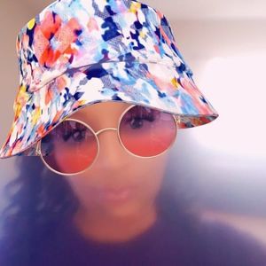 Meet your Posher, Nina